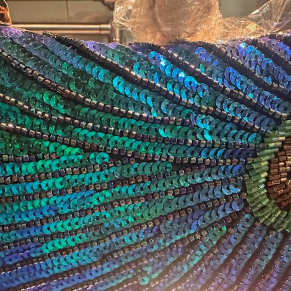 Stunning BRAND NEW NEVER USED Peacock Sequin Cocktail Purse! - Picture 12 of 16